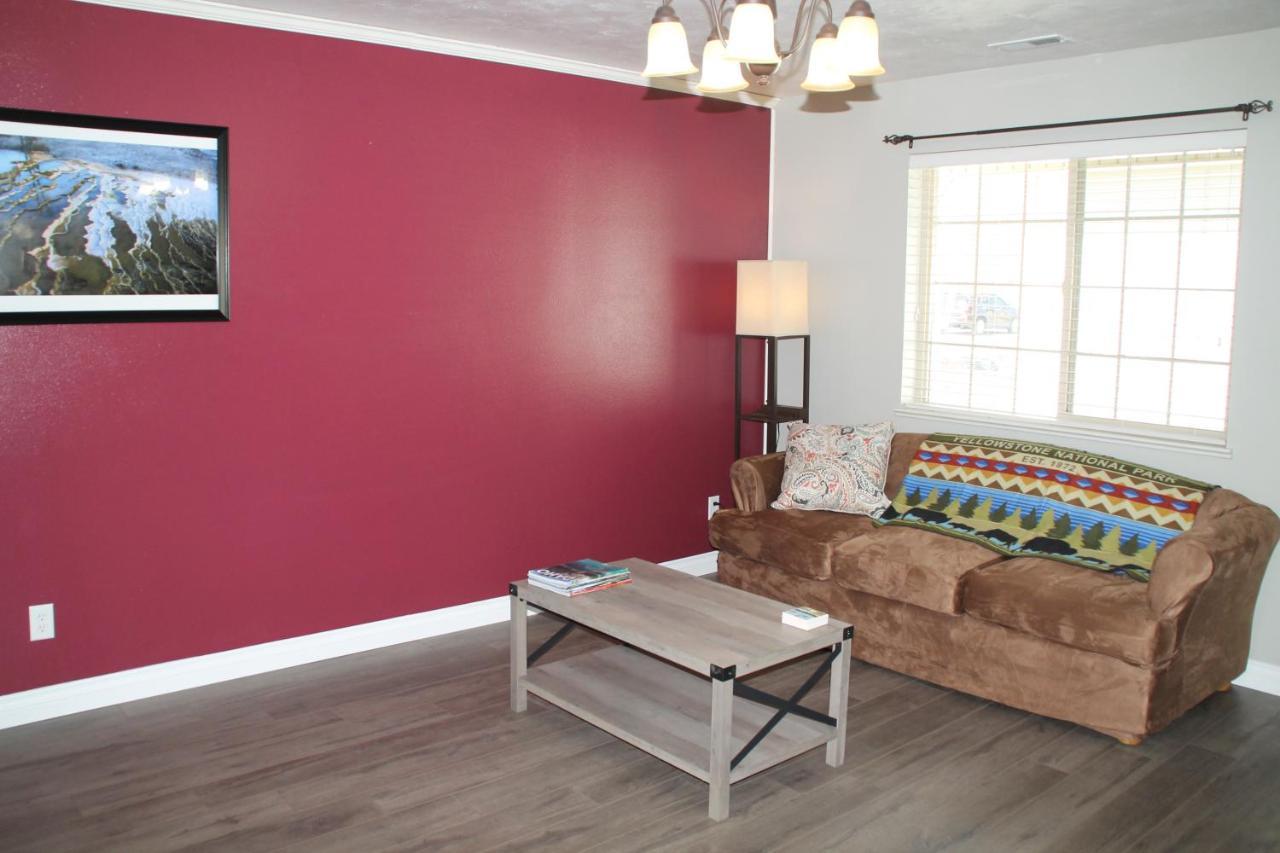 3 Queen Beds, 1 Twin Bed, 2 Rooms, 1 And A Half Bath, Self Check-In, Flexcation Equipped Idaho Falls Luaran gambar