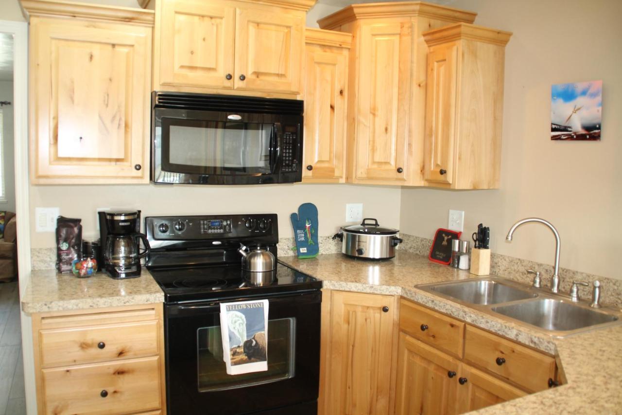 3 Queen Beds, 1 Twin Bed, 2 Rooms, 1 And A Half Bath, Self Check-In, Flexcation Equipped Idaho Falls Luaran gambar