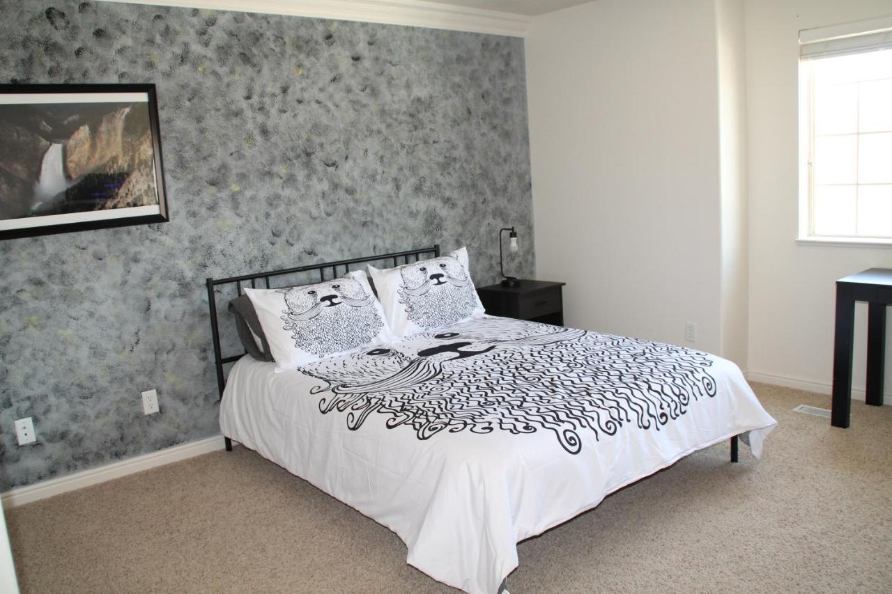 3 Queen Beds, 1 Twin Bed, 2 Rooms, 1 And A Half Bath, Self Check-In, Flexcation Equipped Idaho Falls Luaran gambar