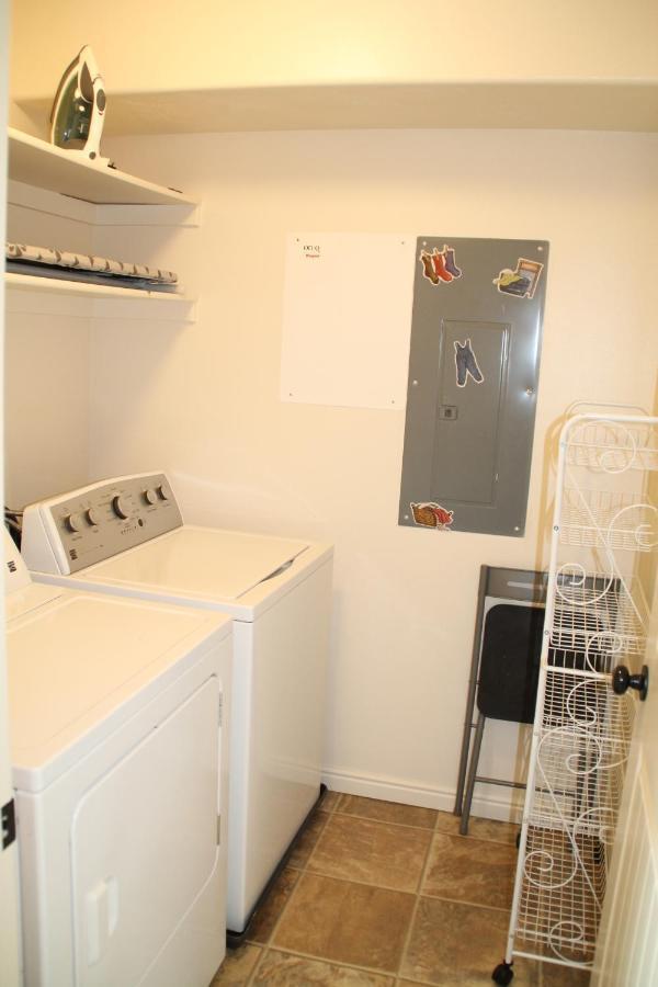 3 Queen Beds, 1 Twin Bed, 2 Rooms, 1 And A Half Bath, Self Check-In, Flexcation Equipped Idaho Falls Luaran gambar