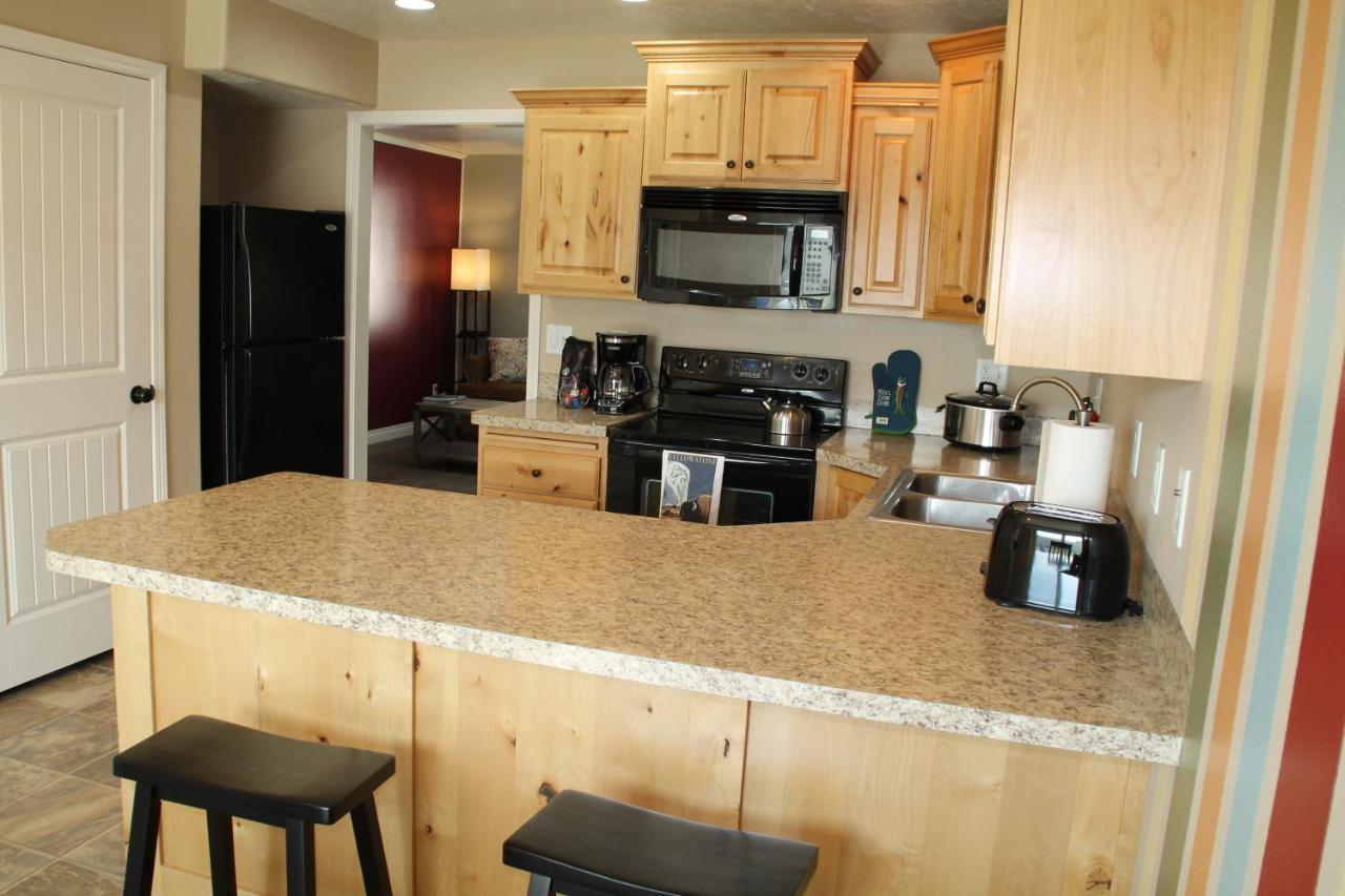 3 Queen Beds, 1 Twin Bed, 2 Rooms, 1 And A Half Bath, Self Check-In, Flexcation Equipped Idaho Falls Luaran gambar